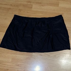 Swim Skirt with built in pant liner and front drawstring split